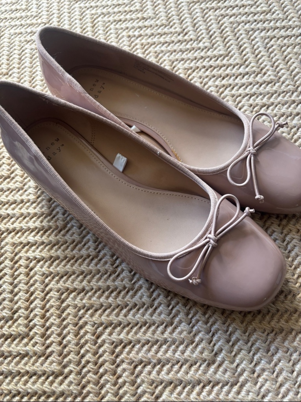 Women's Ballet Flats in tan - Classic Bow Detail